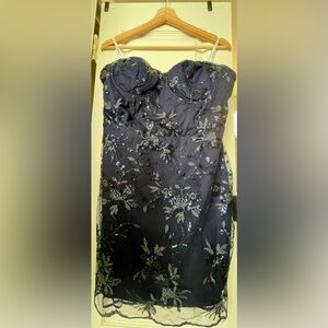 Lulu’s dark blue mini dress
